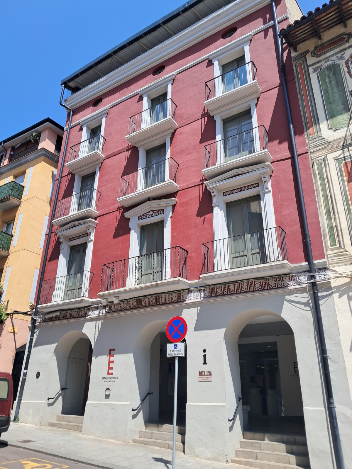 A Vagabond Life Spain: The Ultimate Guide